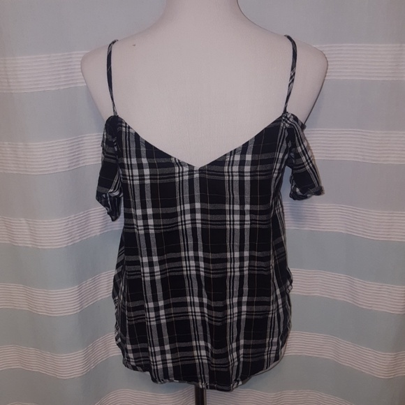 Plaid, cold shoulder top - Picture 1 of 4